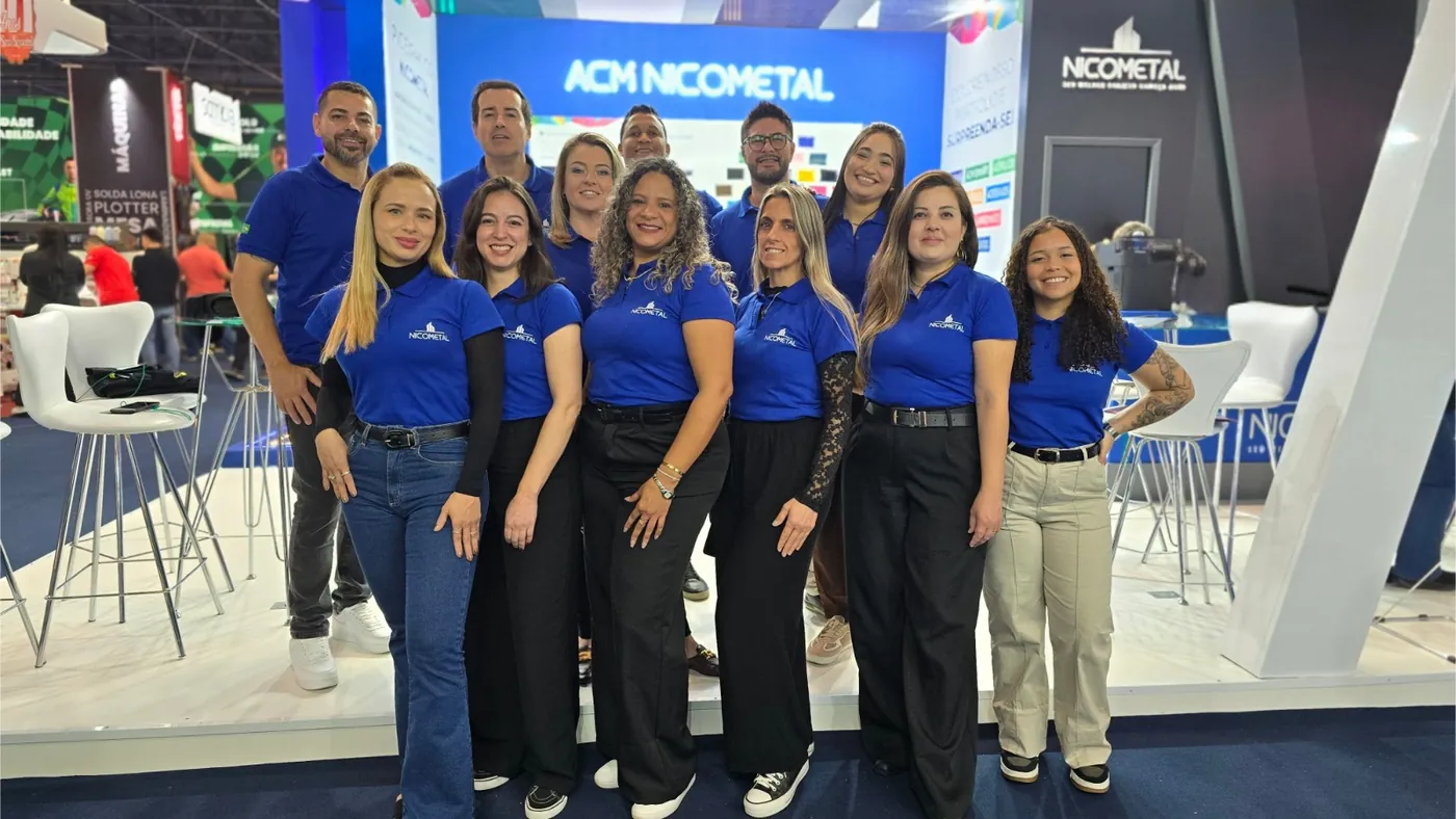 Equipe NICOMETAL reunida no estande G155