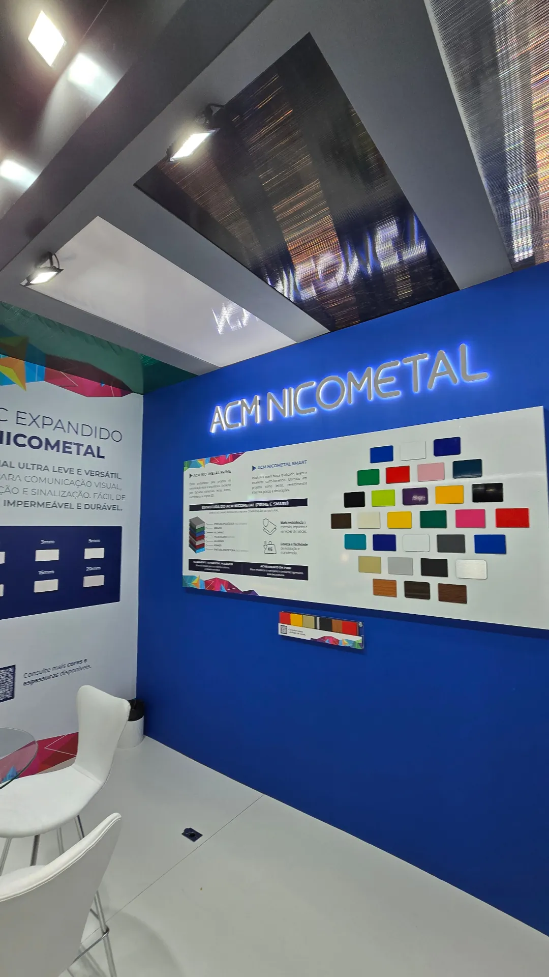 Painel de cores do ACM NICOMETAL no estande G155