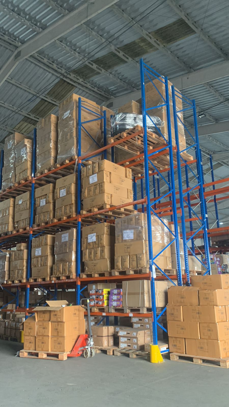 Estoque Nicometal - Prateleiras industriais